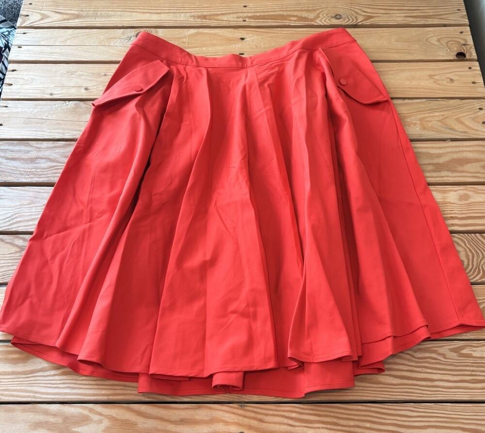 Tatyana NWT Women’s Pleated Pocket skirt Size 2X Red CC